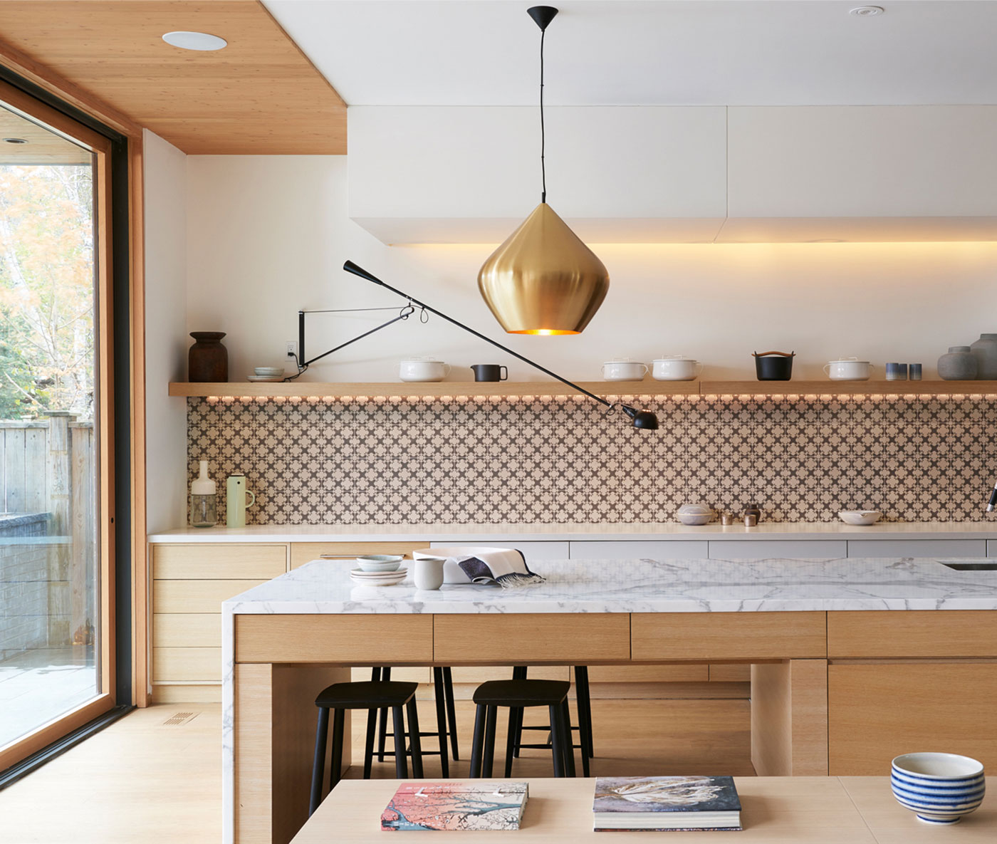 Modern kitchen island with marble and pendant, Arriz Hassam and Altius Architecture