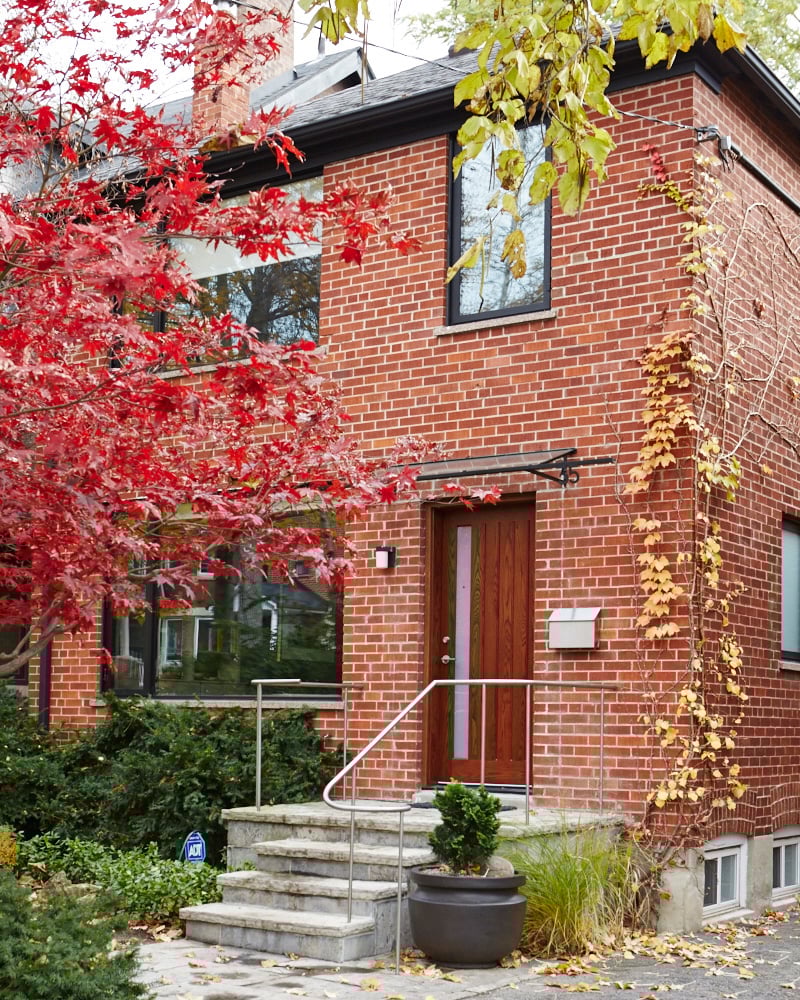 Glenda Rissman and Derwyn Goodall blend art and design in a 70-year-old home