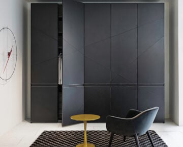Sharp Wardrobe by Poliform