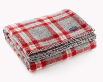 Soho throw designed for Faribault