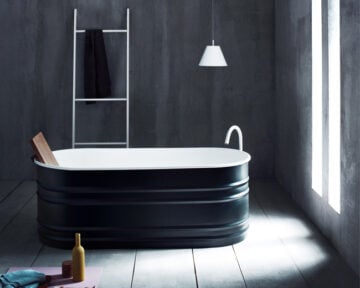 Jet-Black bathrooms items - Vieques by Agape