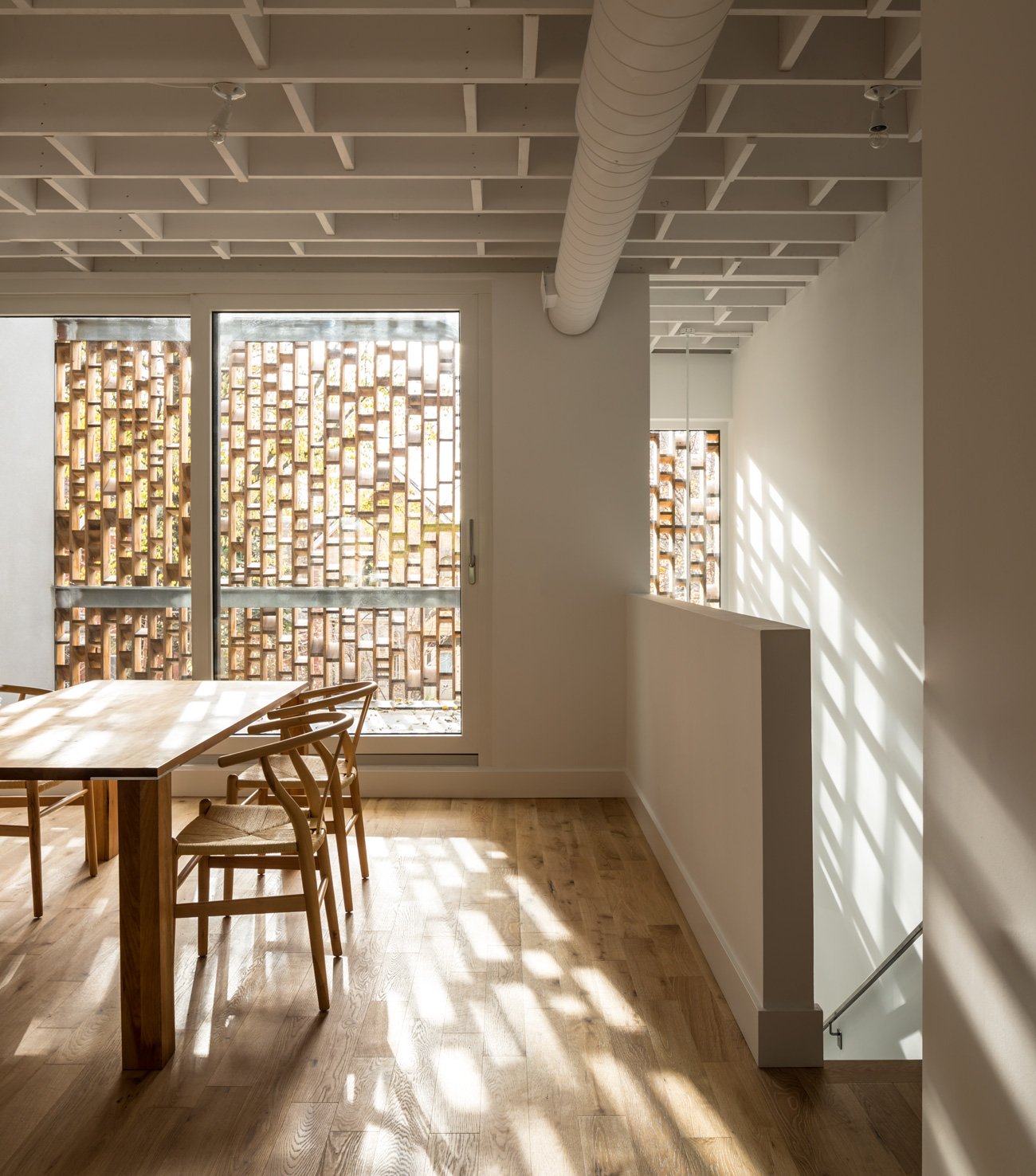 Duplex interiors, light and shadow game - batay csorba