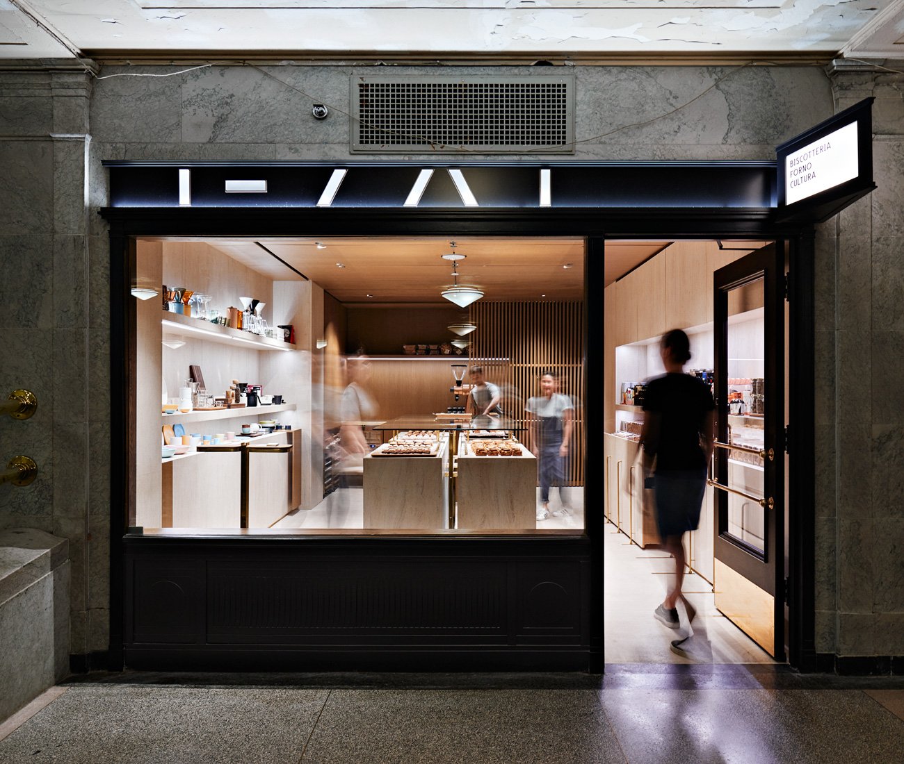 Italian cookie shop Biscotteria Forno Cultura storefront located in Toronto's Union Station