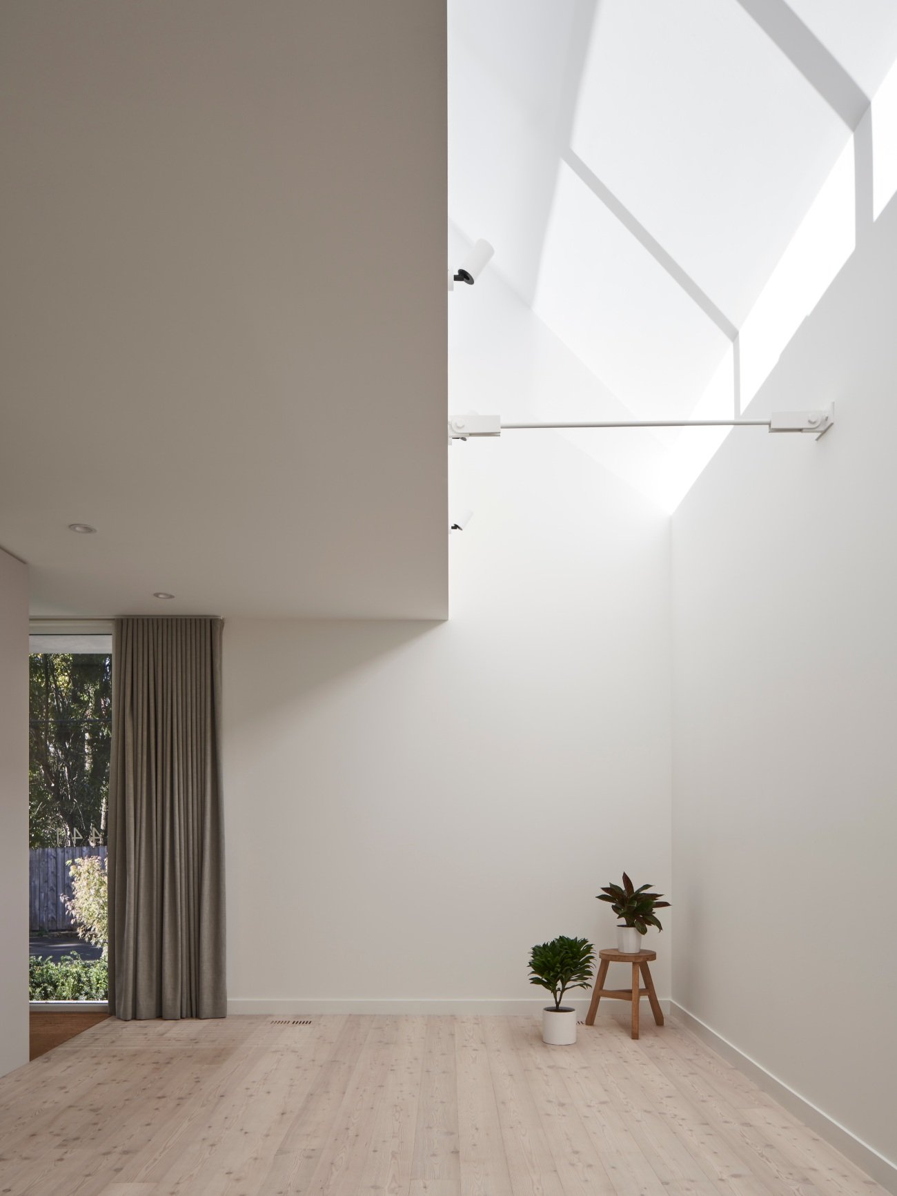 East End bungalow - architect Anya Moryoussef