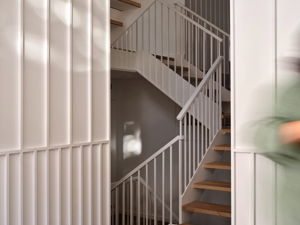 Odami Beaches House: Staircase