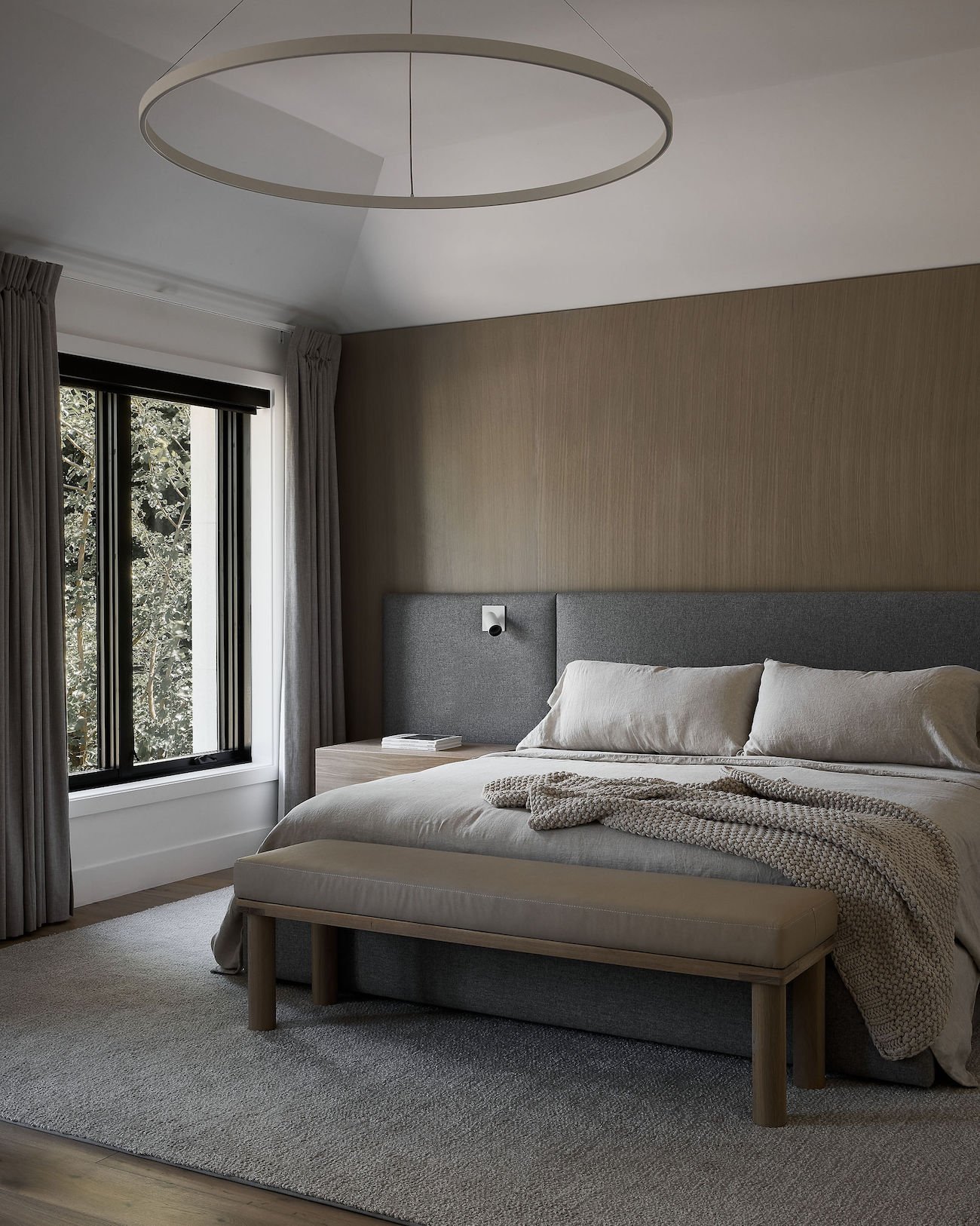 Principal bedroom in Forest Hill House