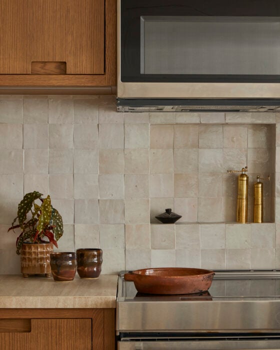 Basement Renovation - kitchen - Toronto Interior Designers