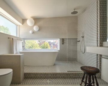 Railcar House - Little Italy, Toronto