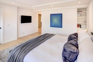 bedroom construction