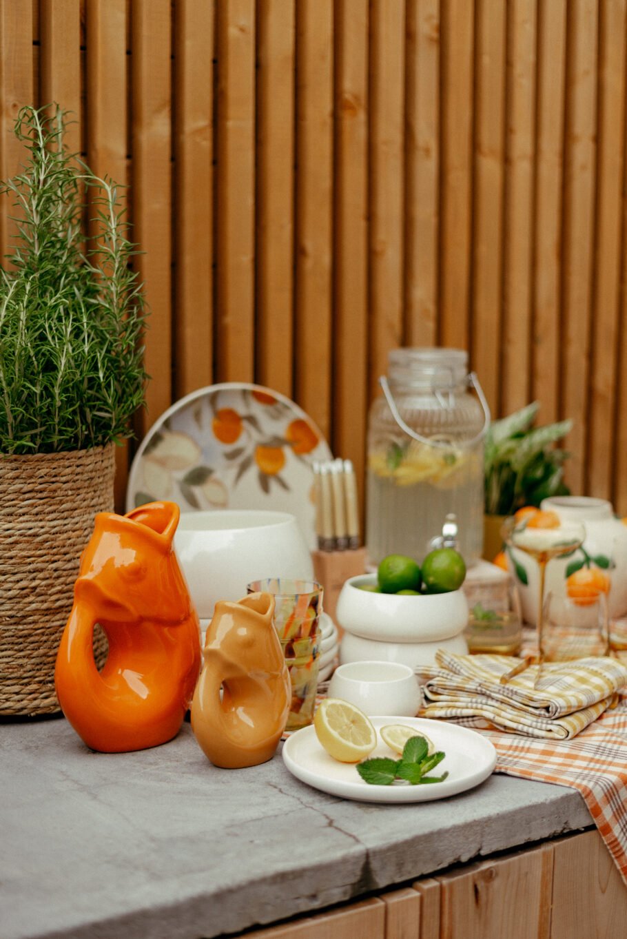 VdeV Spring Dining collection