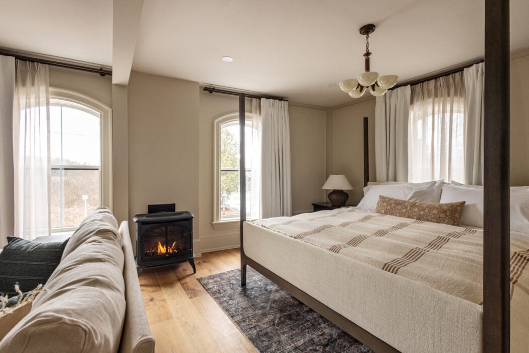 hotel bedroom at The Liberty Inn