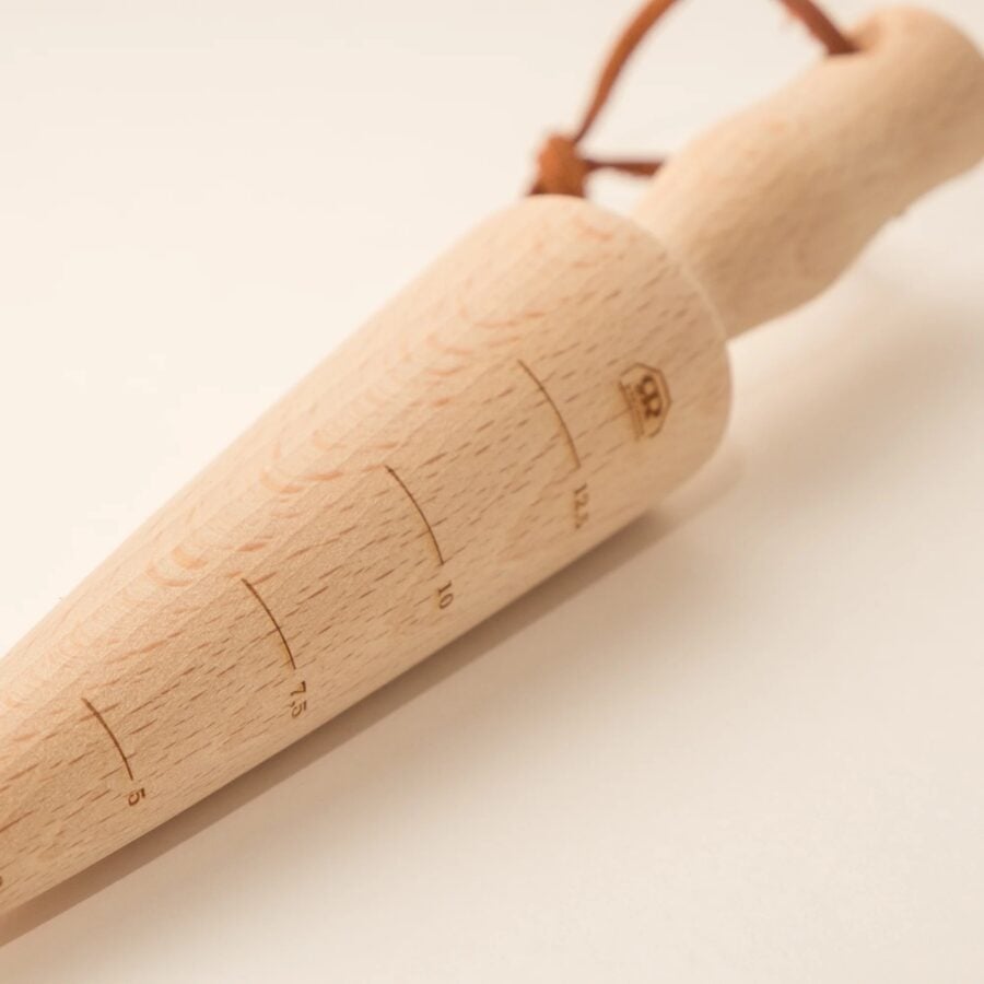 What is a Garden Dibber: Ultimate Tool for Perfect Planting