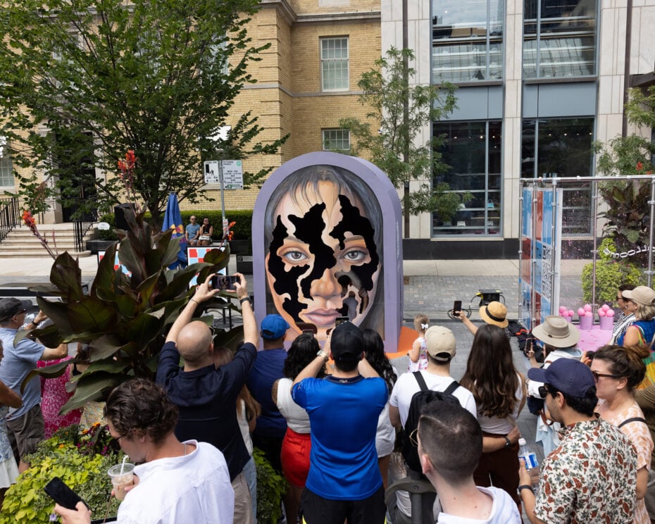 Yorkville Murals 2025